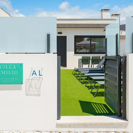 Emilio With Private Pool Villa *