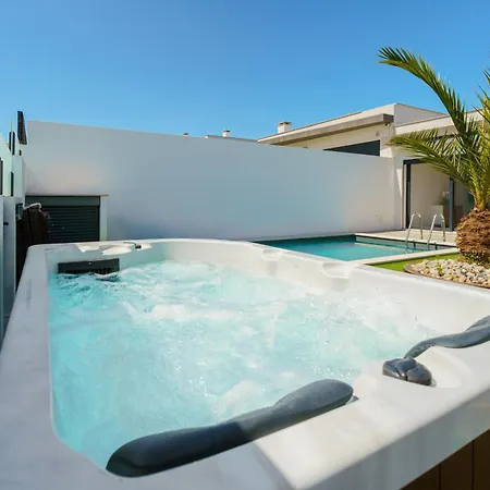 Emilio With Private Pool Villa